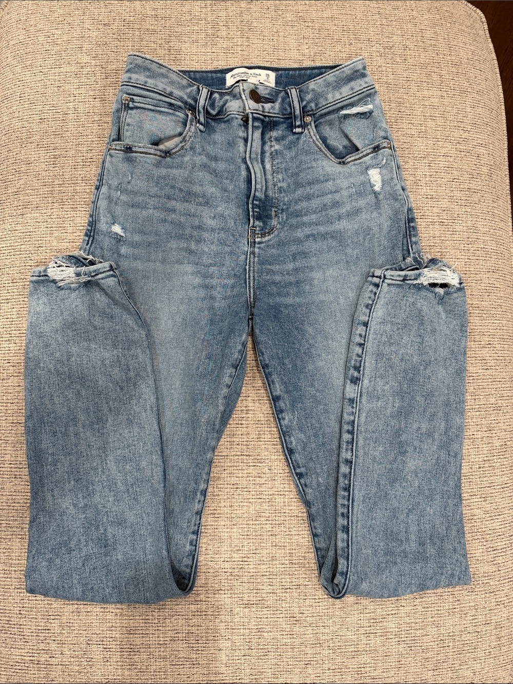 Abercrombie & Fitch Curve Love Super Skinny High-Rise Ankle Distressed Jeans